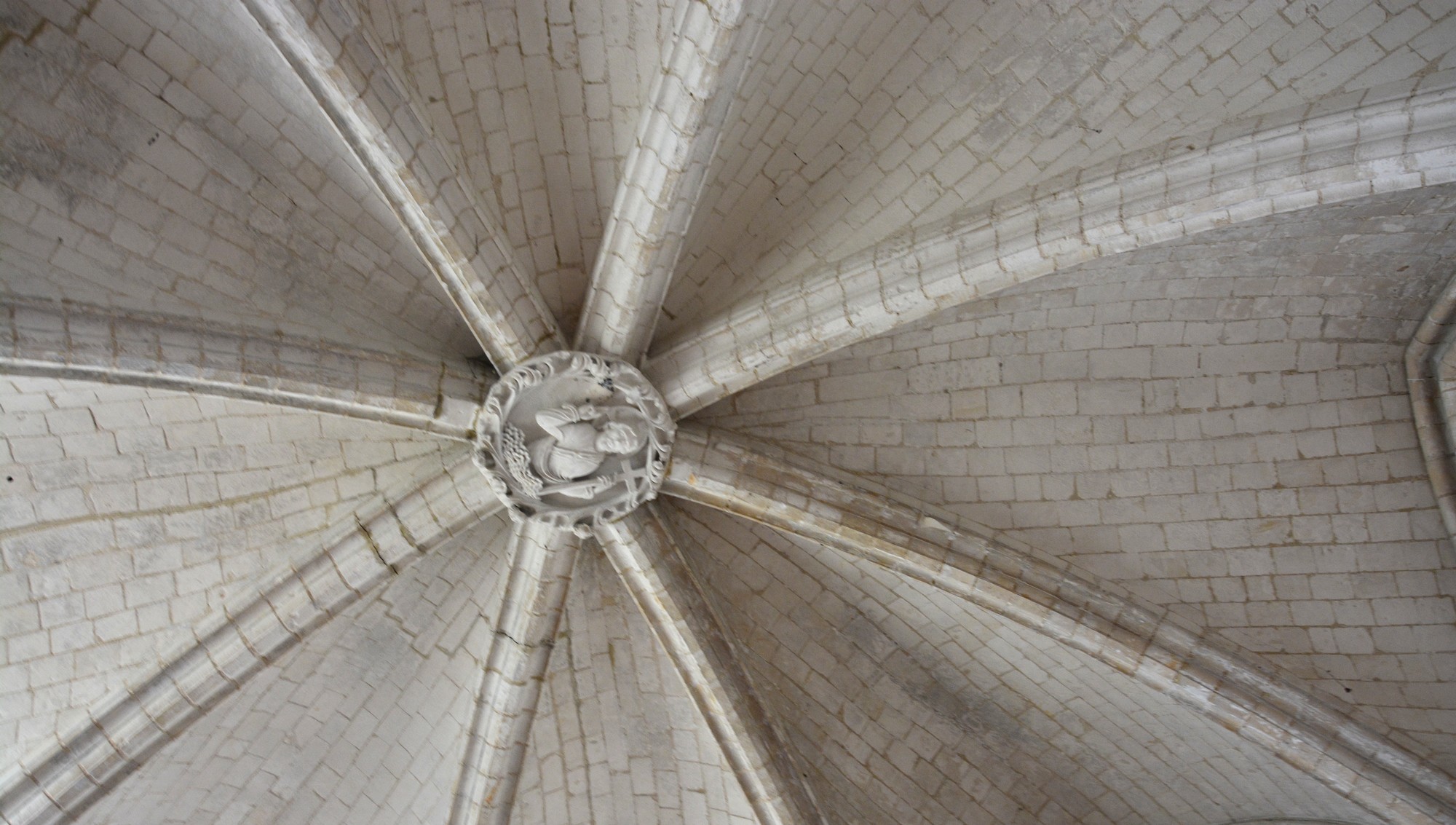 Cathédrale de Saint-Omer | Tour Octogonale RDC - clé de voûte sur croisée d'ogives