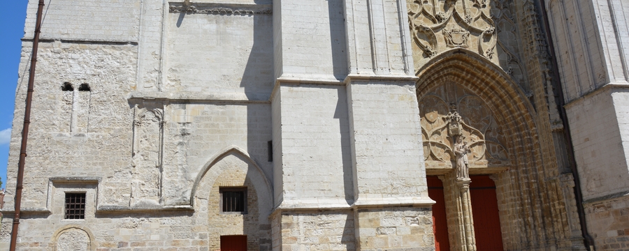 façade nef ouest et cellule des recluses