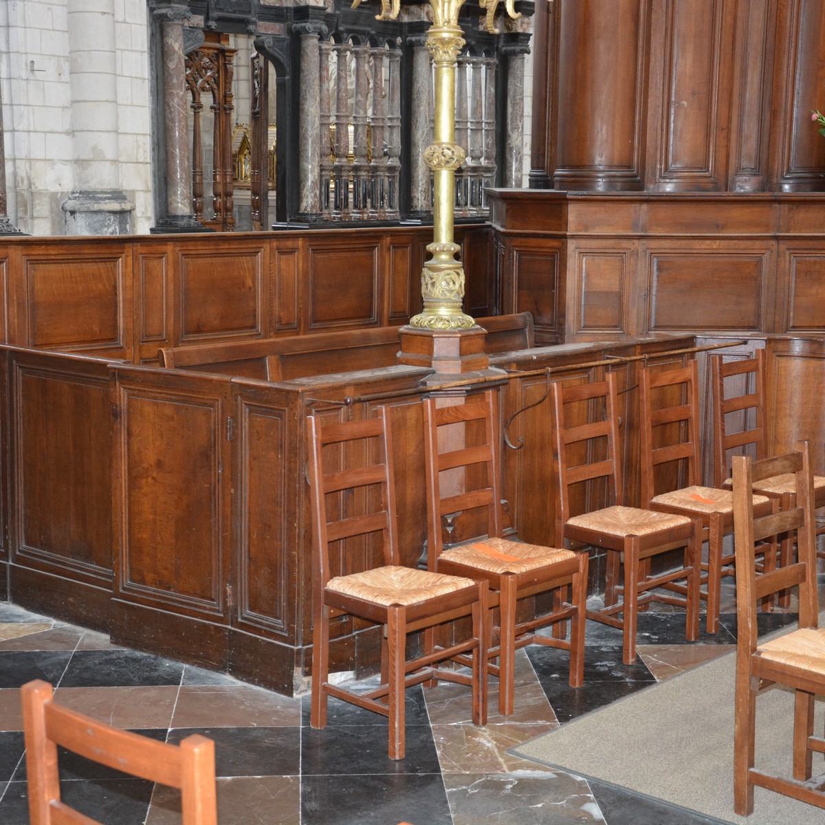 Cathédrale de Saint-Omer|Banc d'oeuvre 