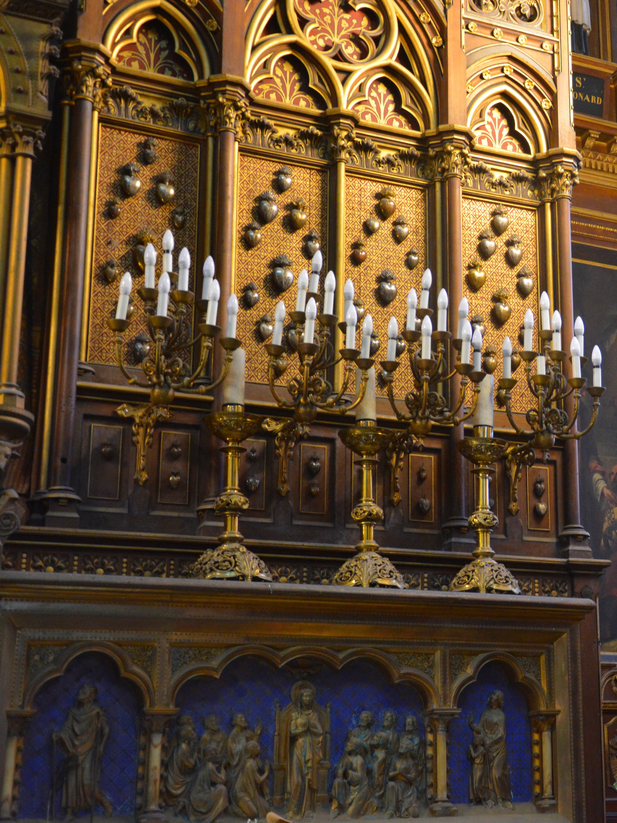 6 Chandeliers et 8 Appliques de l'autel de  la chapelle de Notre Dame des Miracle