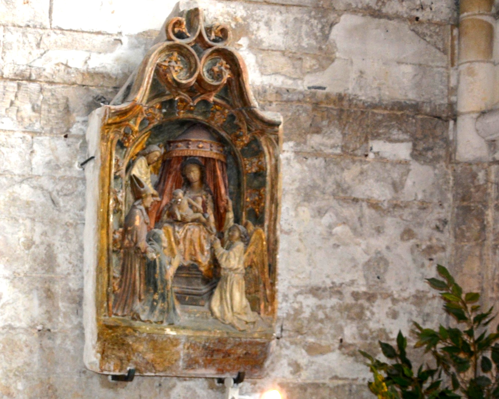 Cathédrale de Saint-Omer - Chapelle de la Conception de Notre-Dame - haut-relief NOTRE-DAME DE PITIE