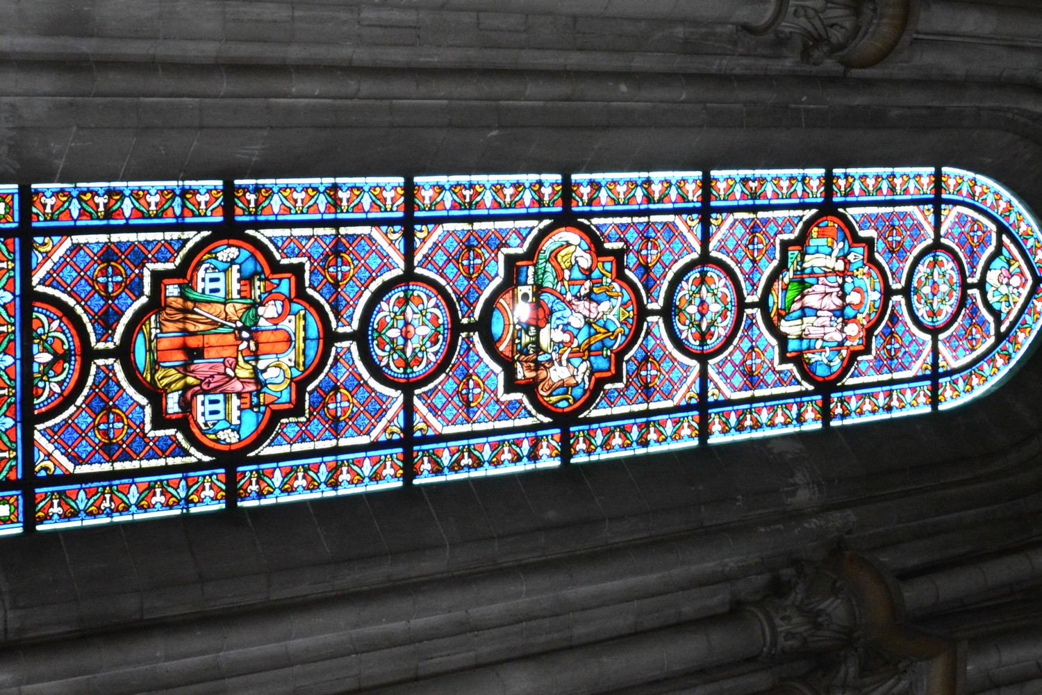 vitraux de la chapelle épiscopale saint-omer