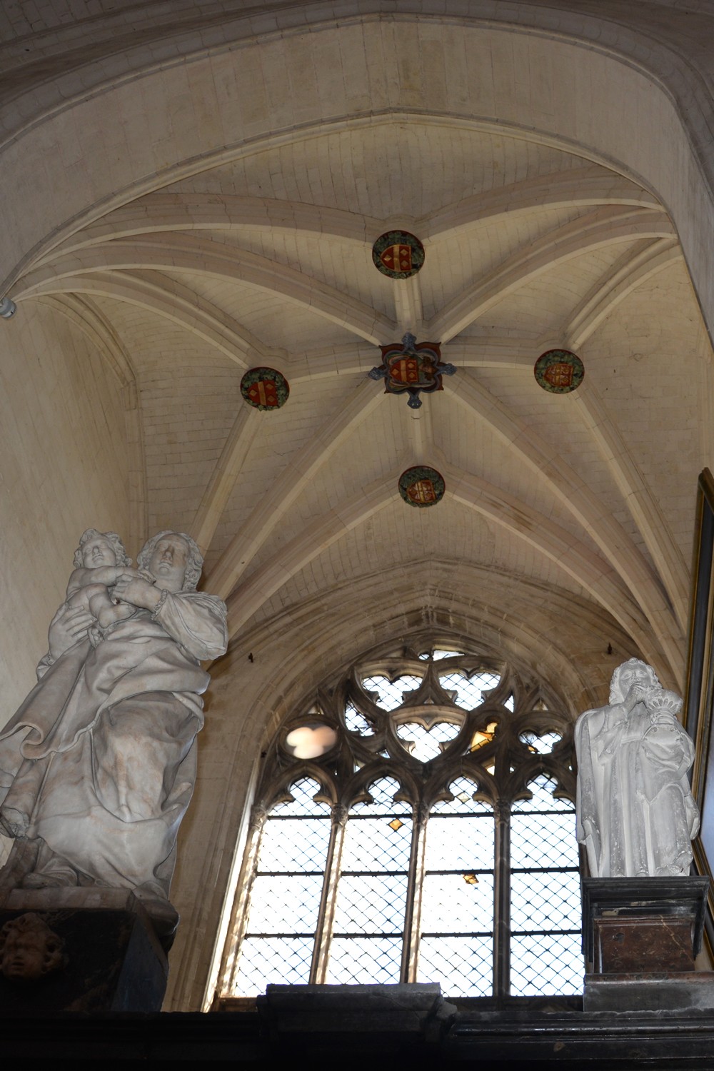 Cathédrale de Saint-Omer  -  Chapelle Antoine de Wissocq   -  vitrail