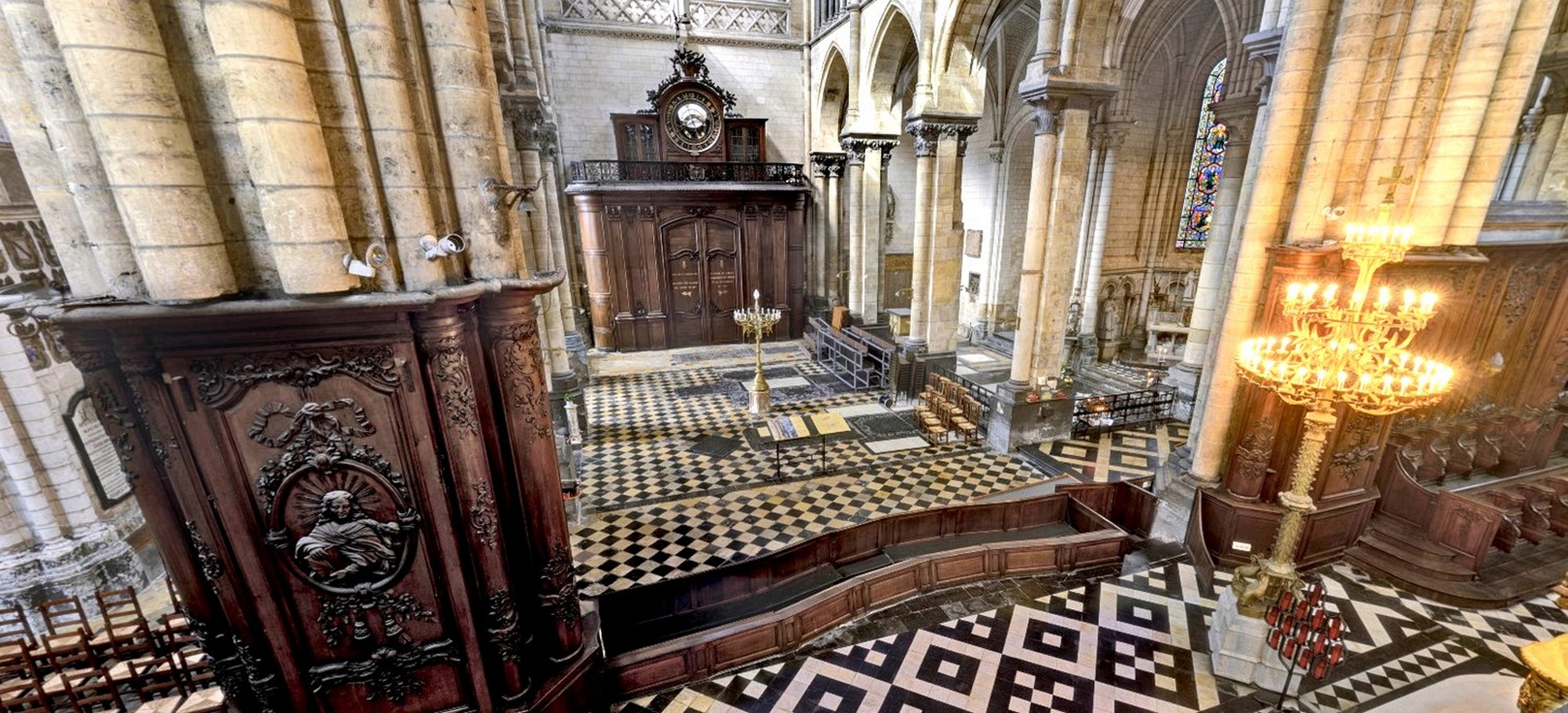 Cathédrale de Saint-Omer  -  Choeur - Banc Nord