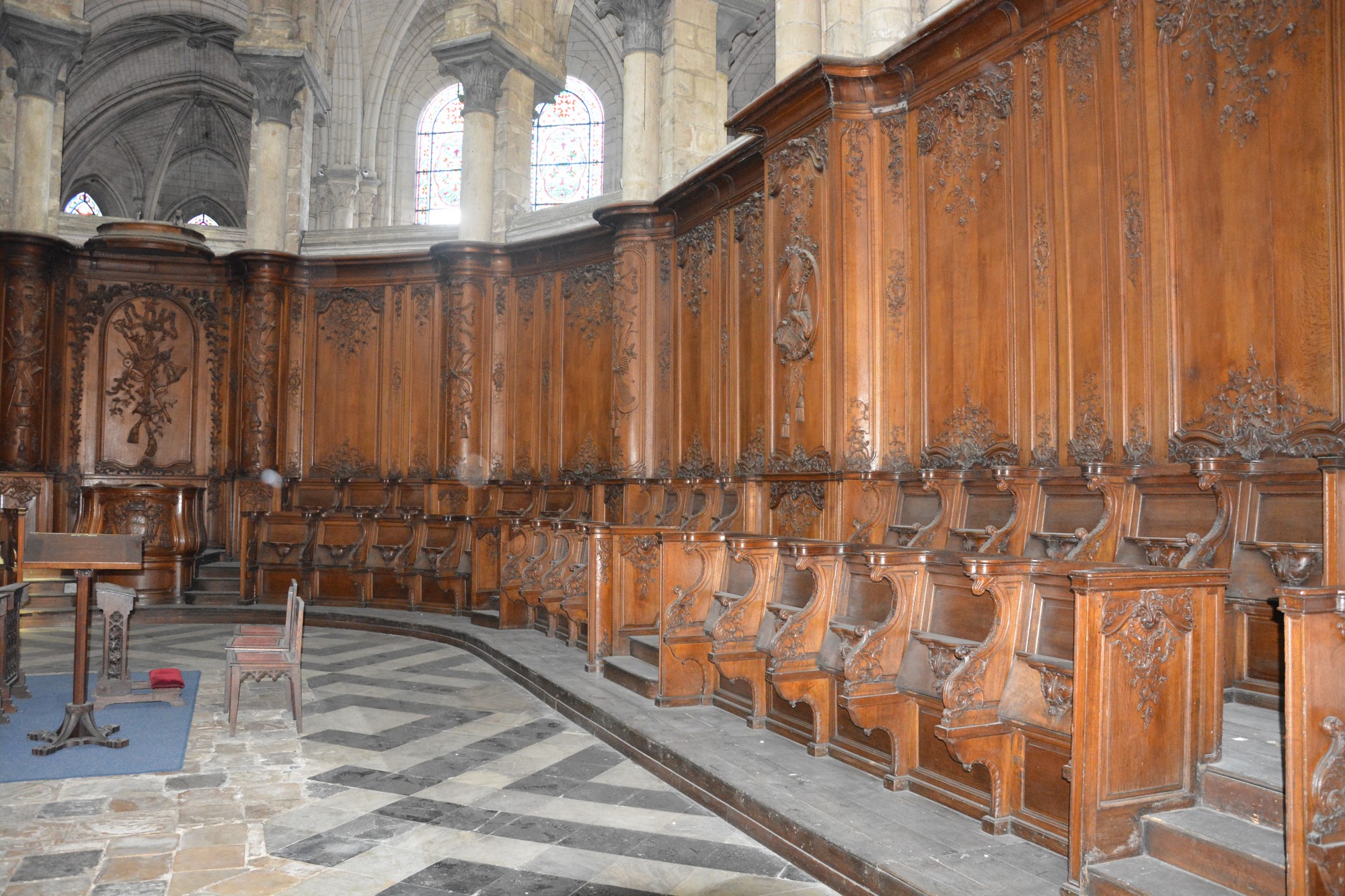 Cathédrale de Saint-Omer -  dallage du Choeur des Chanoines B1