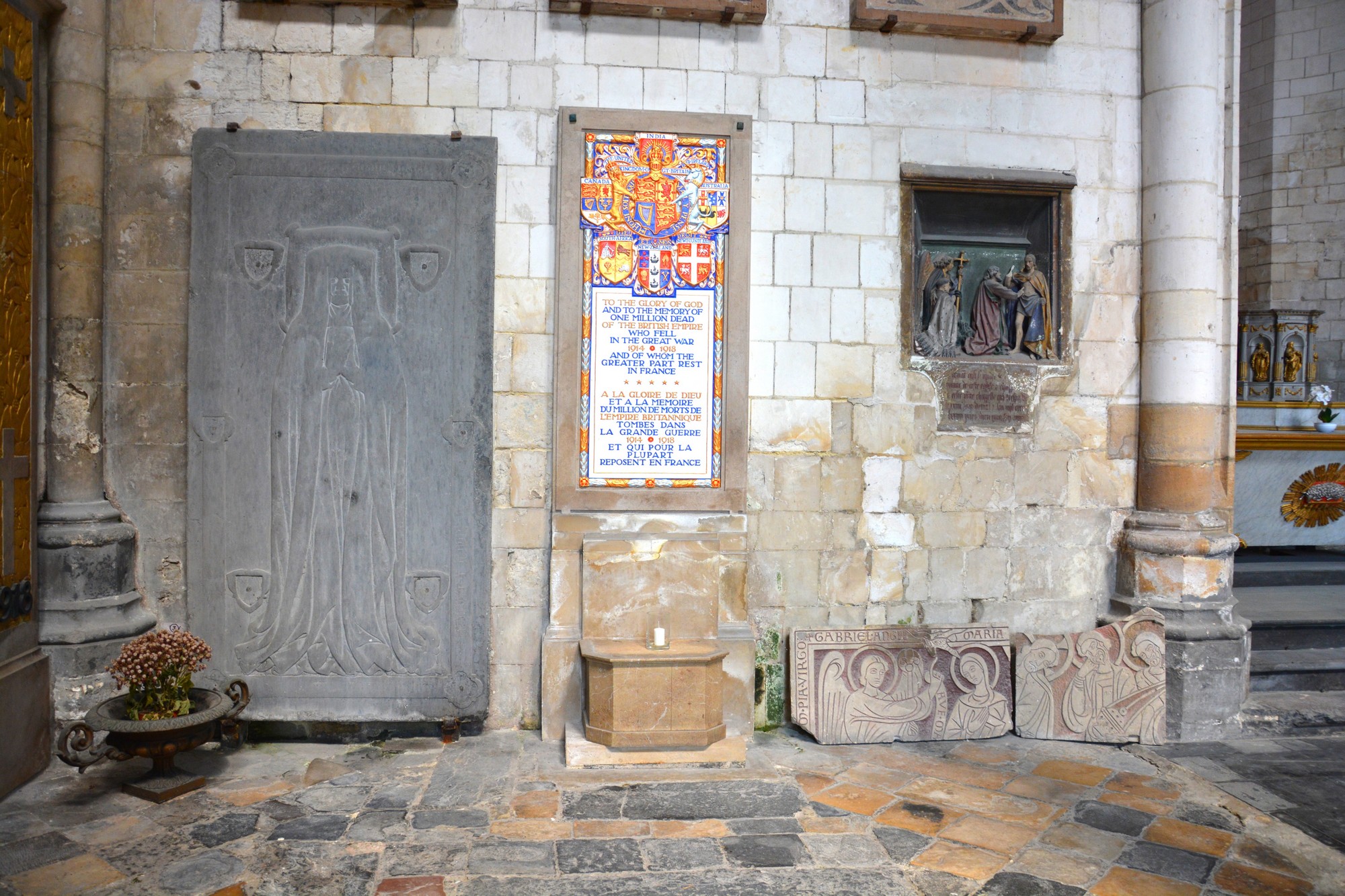 Cathédrale de Saint-Omer -  dallage du Transept Nord, travée latérale F1