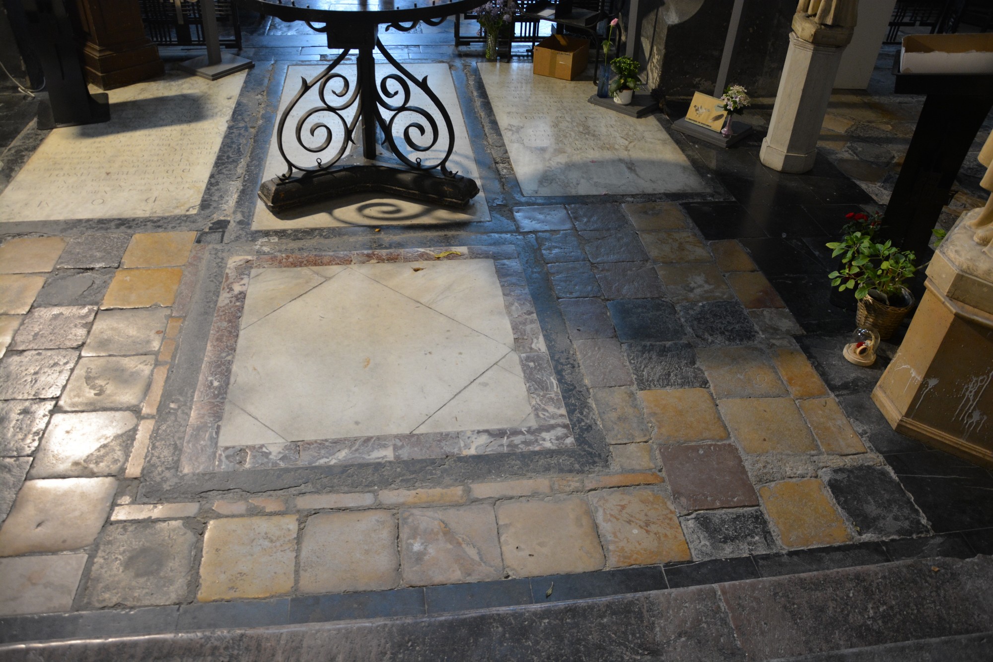 les chanoines Derudder et Hiecque