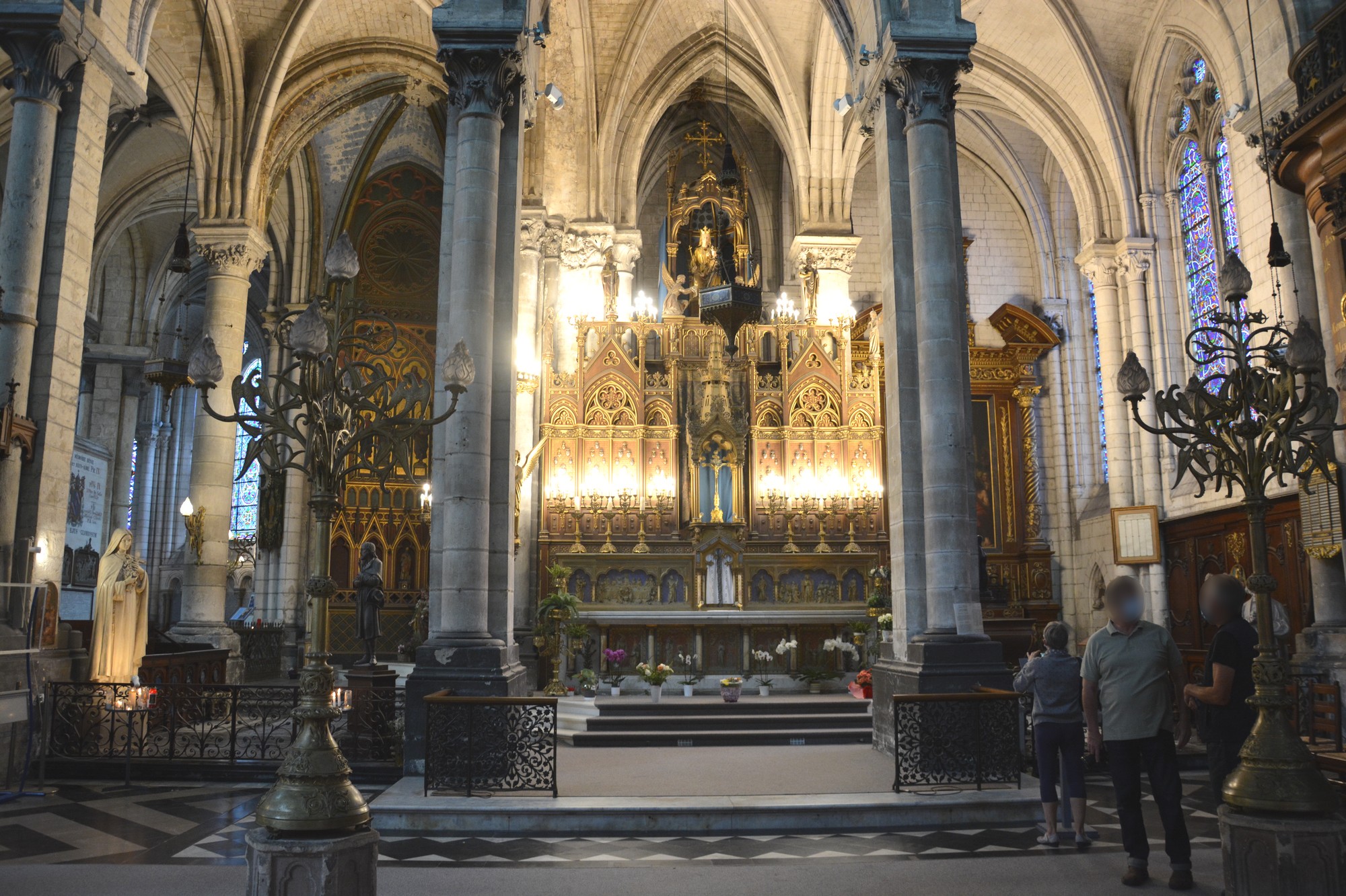 Cathédrale de Saint-Omer -  dallage du Transept Sud, travée latérale F7