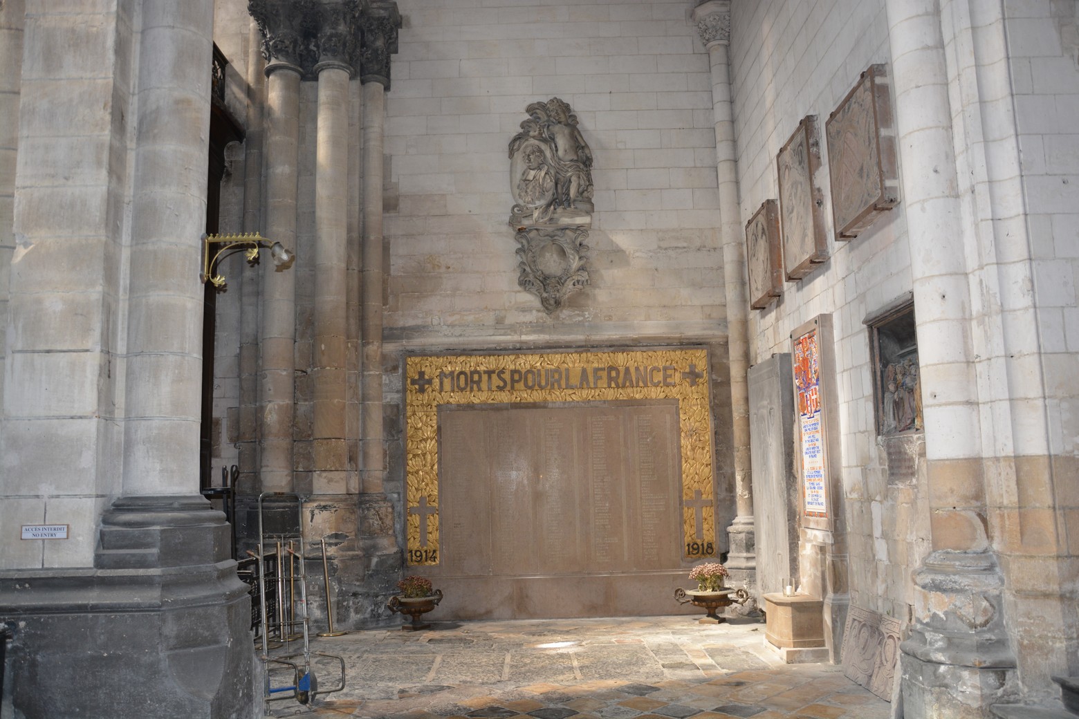 Cathédrale de Saint-Omer | murs transept Nord Est