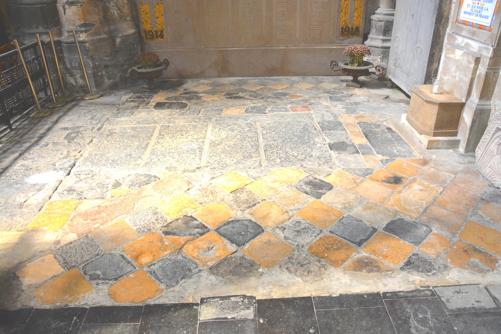 Cathédrale de Saint-Omer | transept nord   façade est