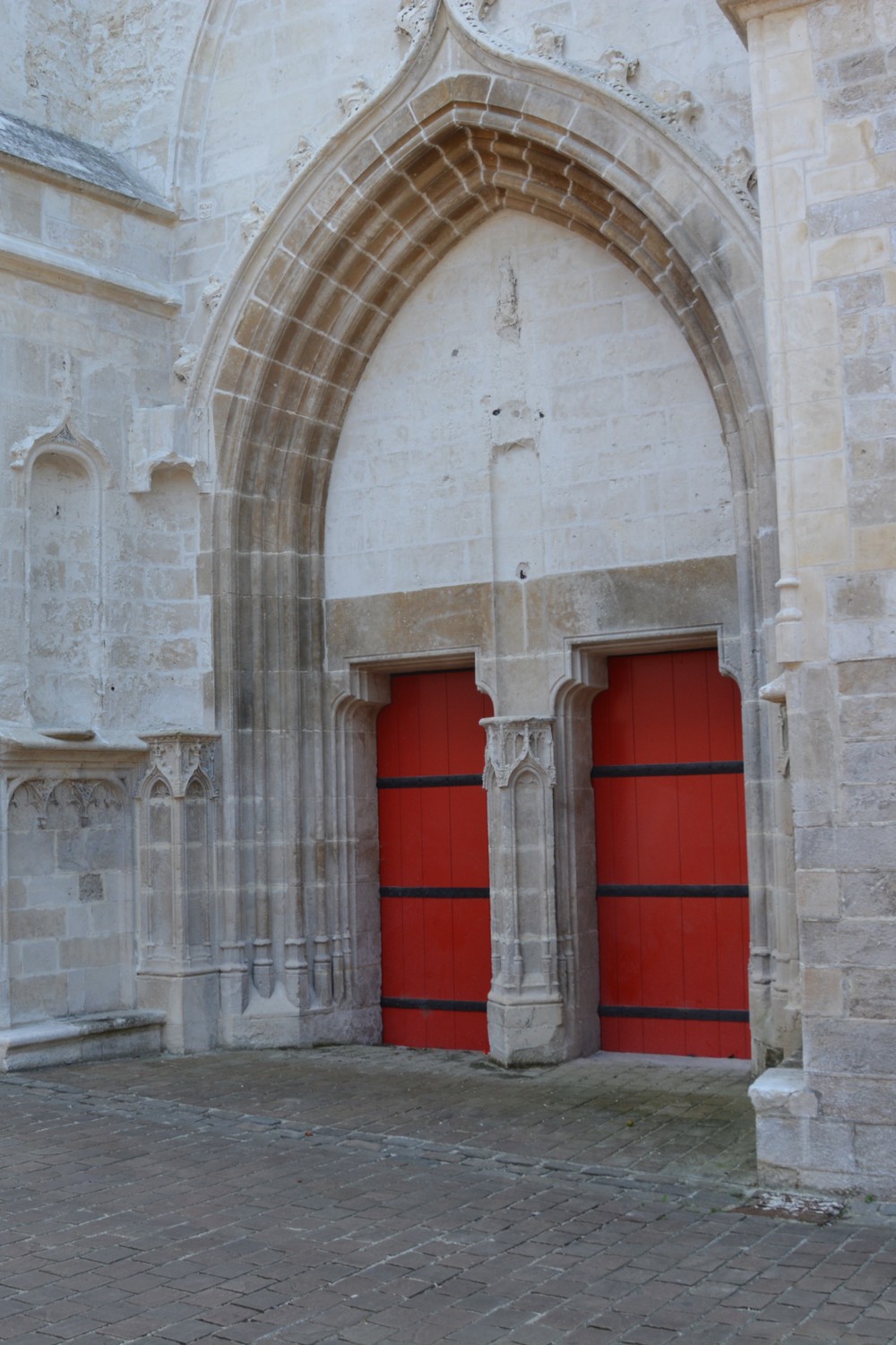 Porche nord-est de Notre-Dame de saint-omer