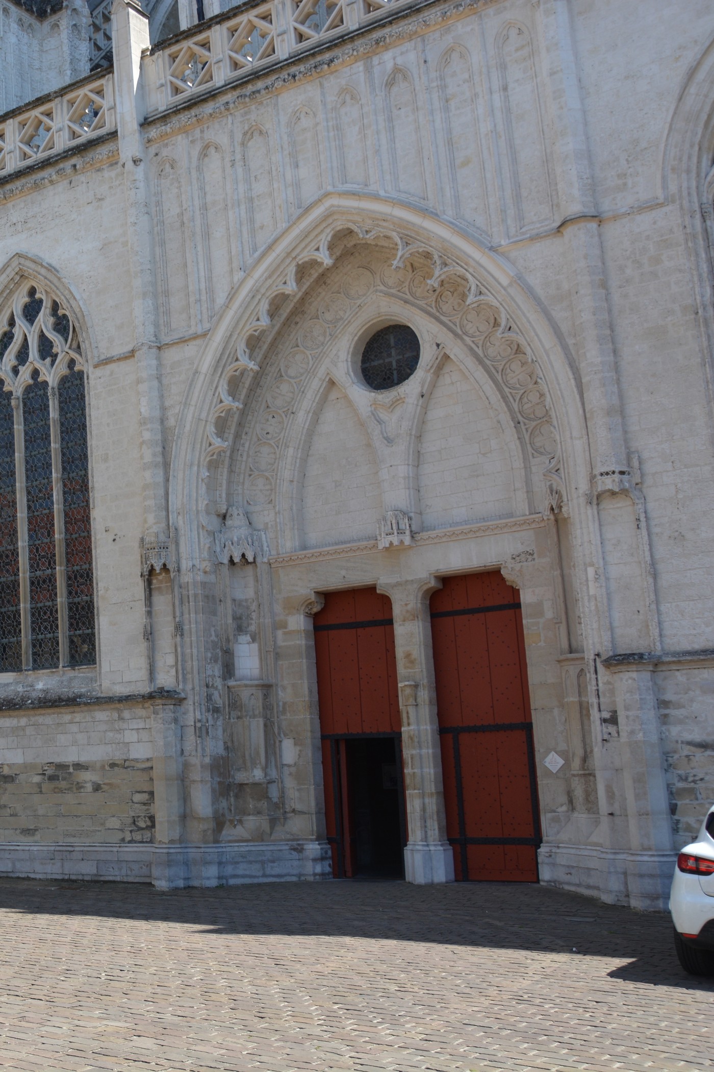 Porche nord-ouest de Notre-Dame de saint-omer