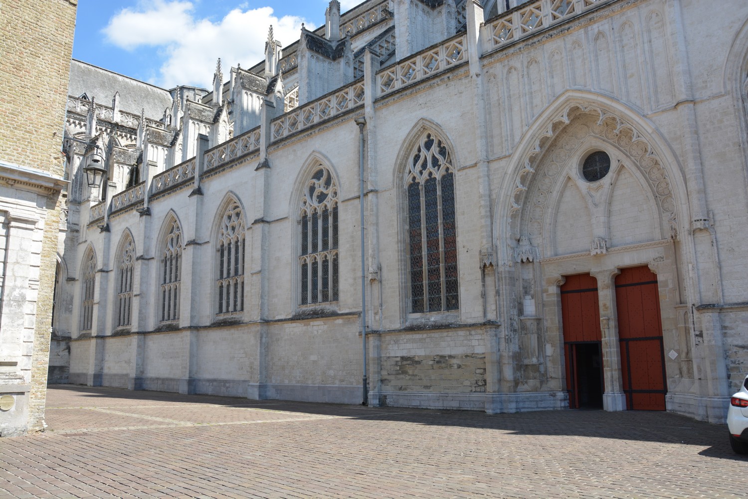 Porche nord-ouest de Notre-Dame de saint-omer