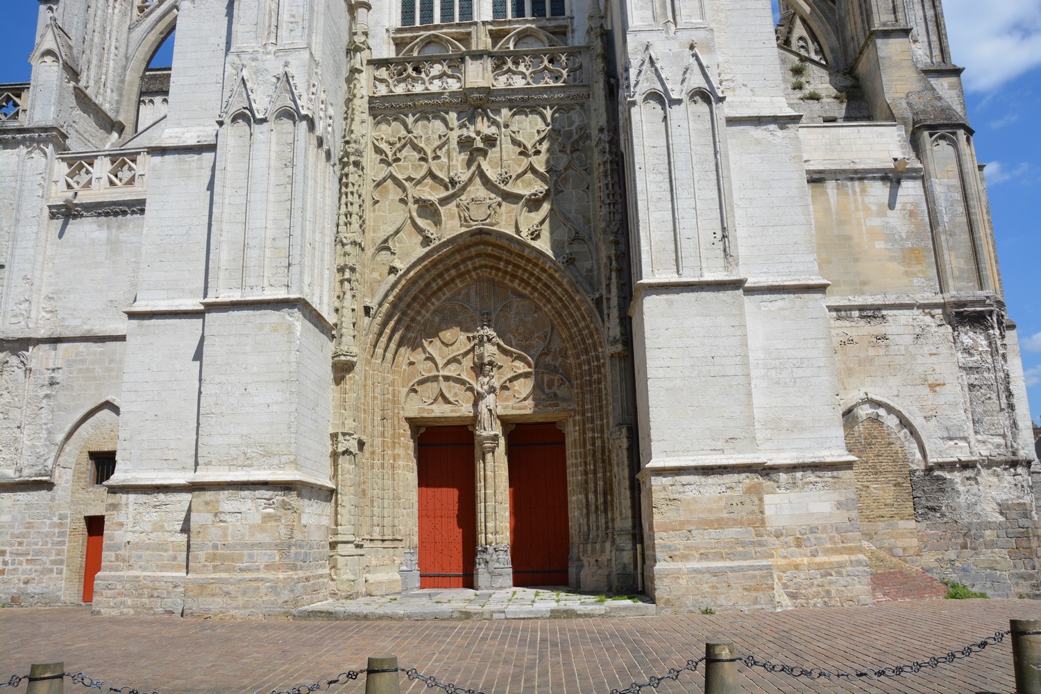 Porche ouest de Notre-Dame de saint-omer