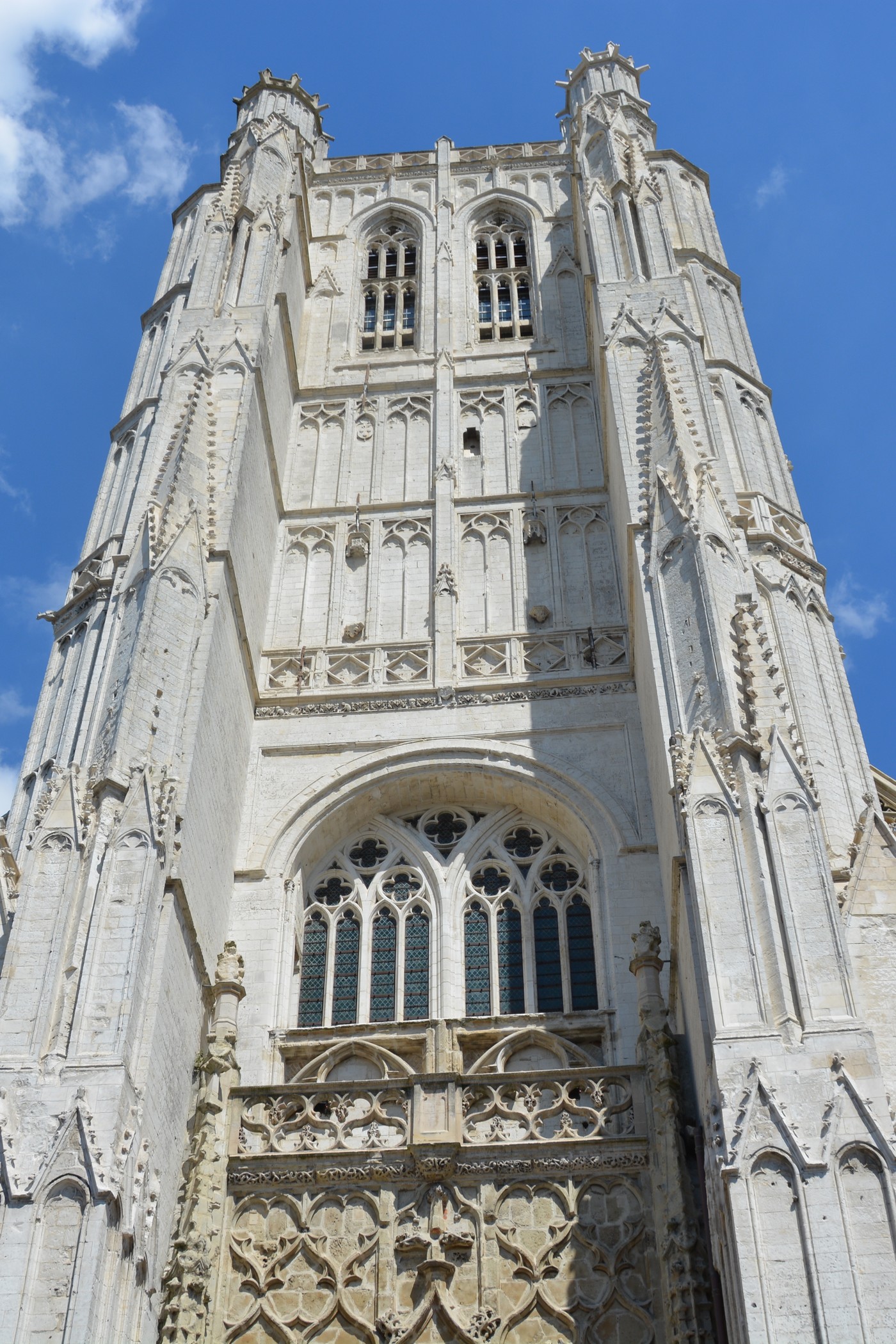 Porche ouest de Notre-Dame de saint-omer