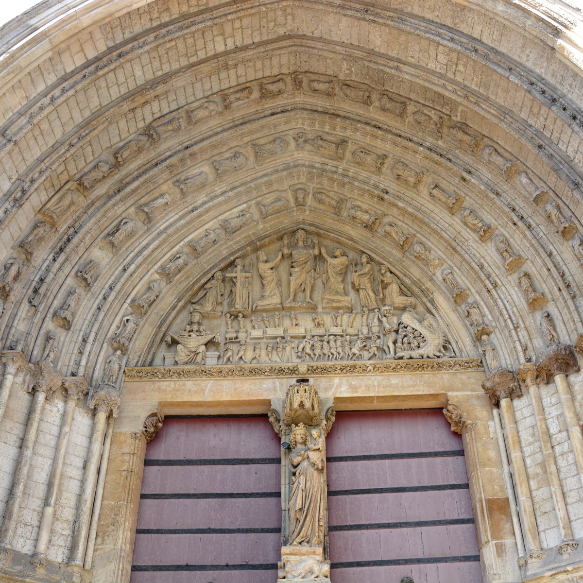 Porche sud de Notre-Dame de saint-omer