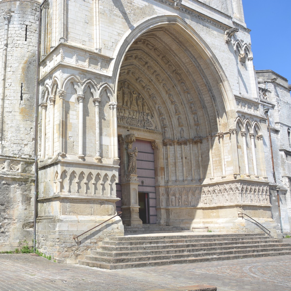 Porche sud de Notre-Dame de saint-omer