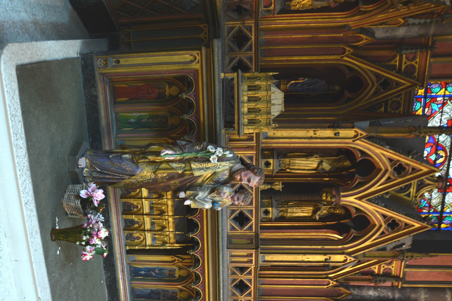 Cathédrale de Saint-Omer,  repère 06  description de la statue à venir