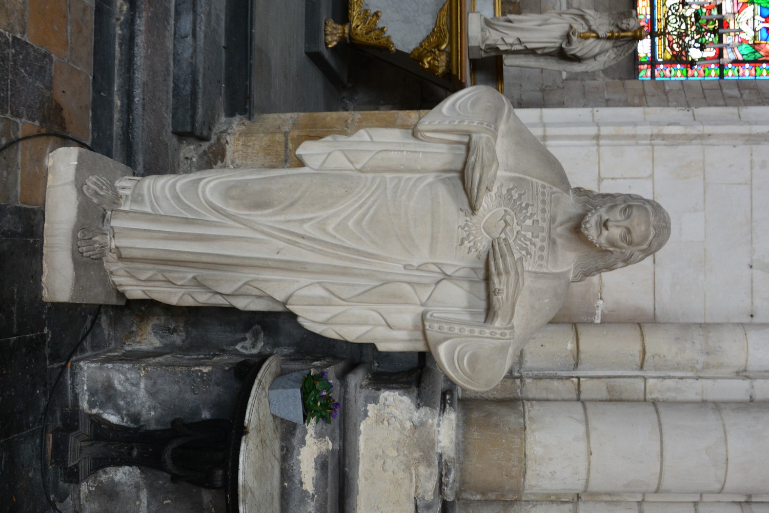 Cathédrale de Saint-Omer le sacré coeur de jésus,  repère 01