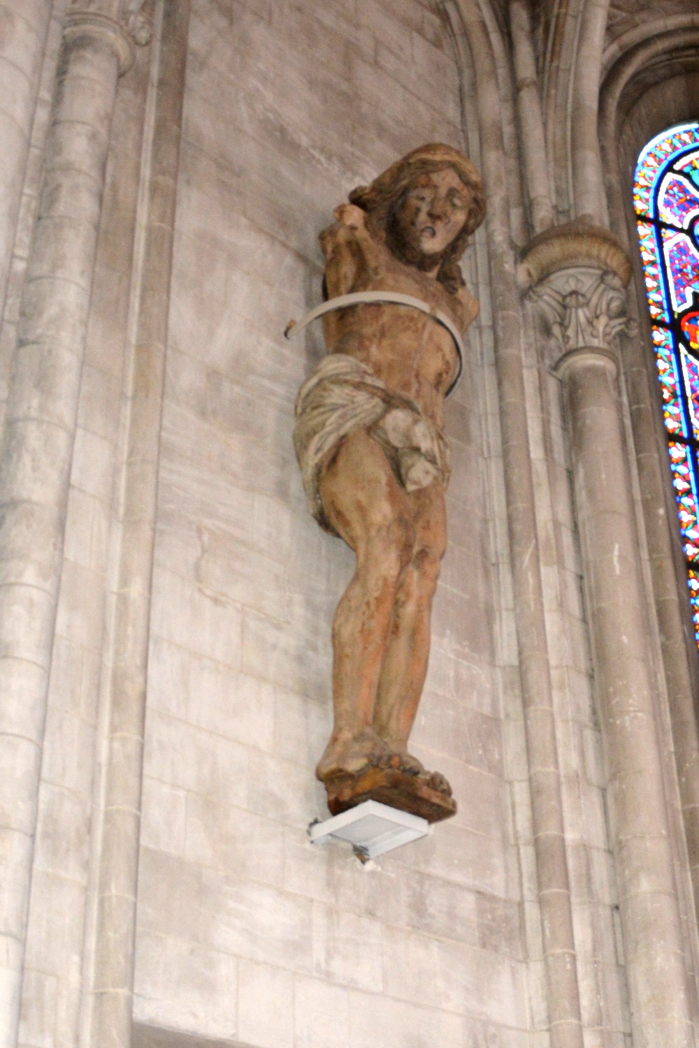 Cathédrale de Saint-Omer, Jésus crucifié repère 09