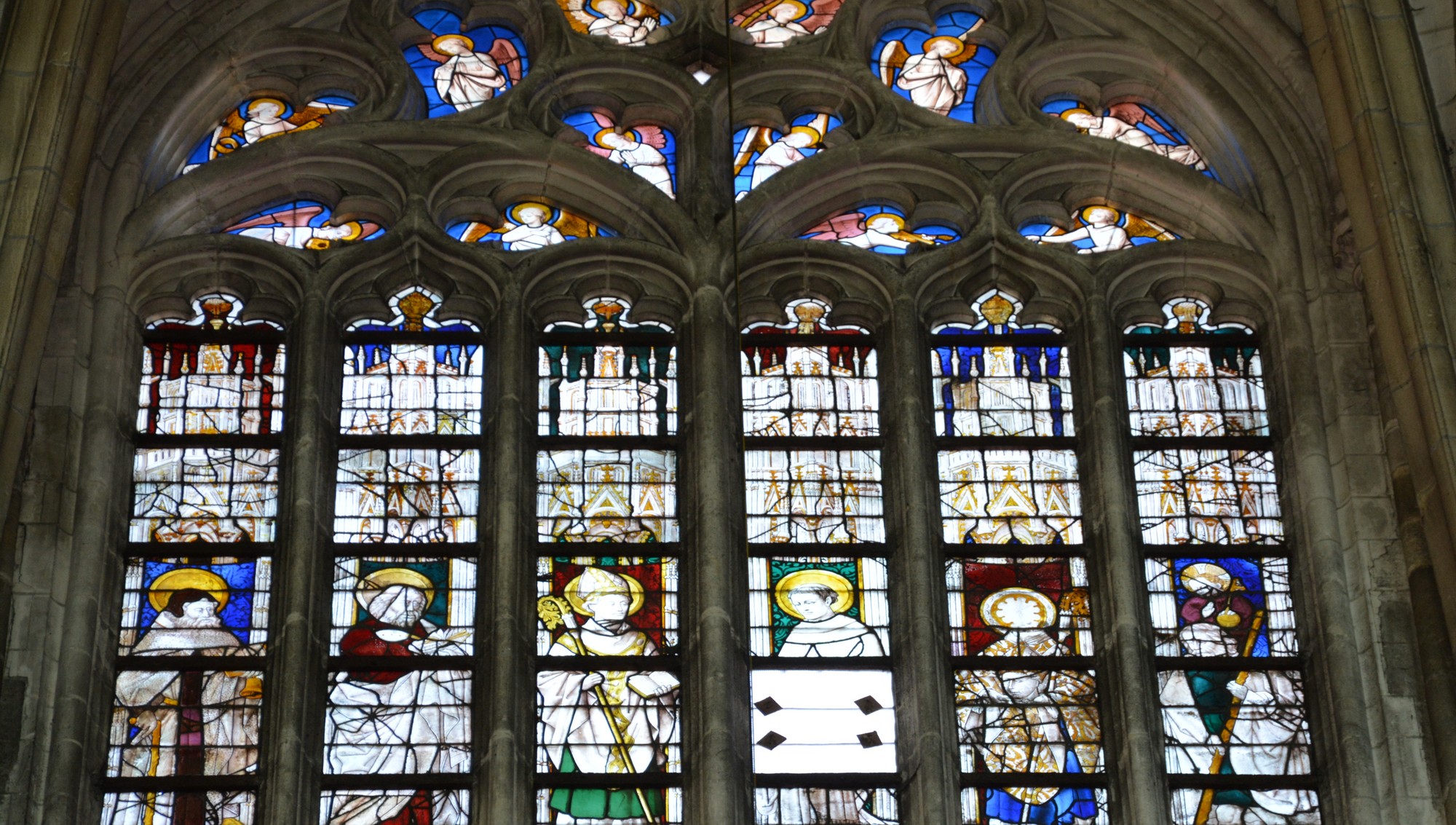 Cathédrale de Saint-Omer | transept S E | Baie 116 Saints Antoine, évêque, moine, Nicaise, Christophe