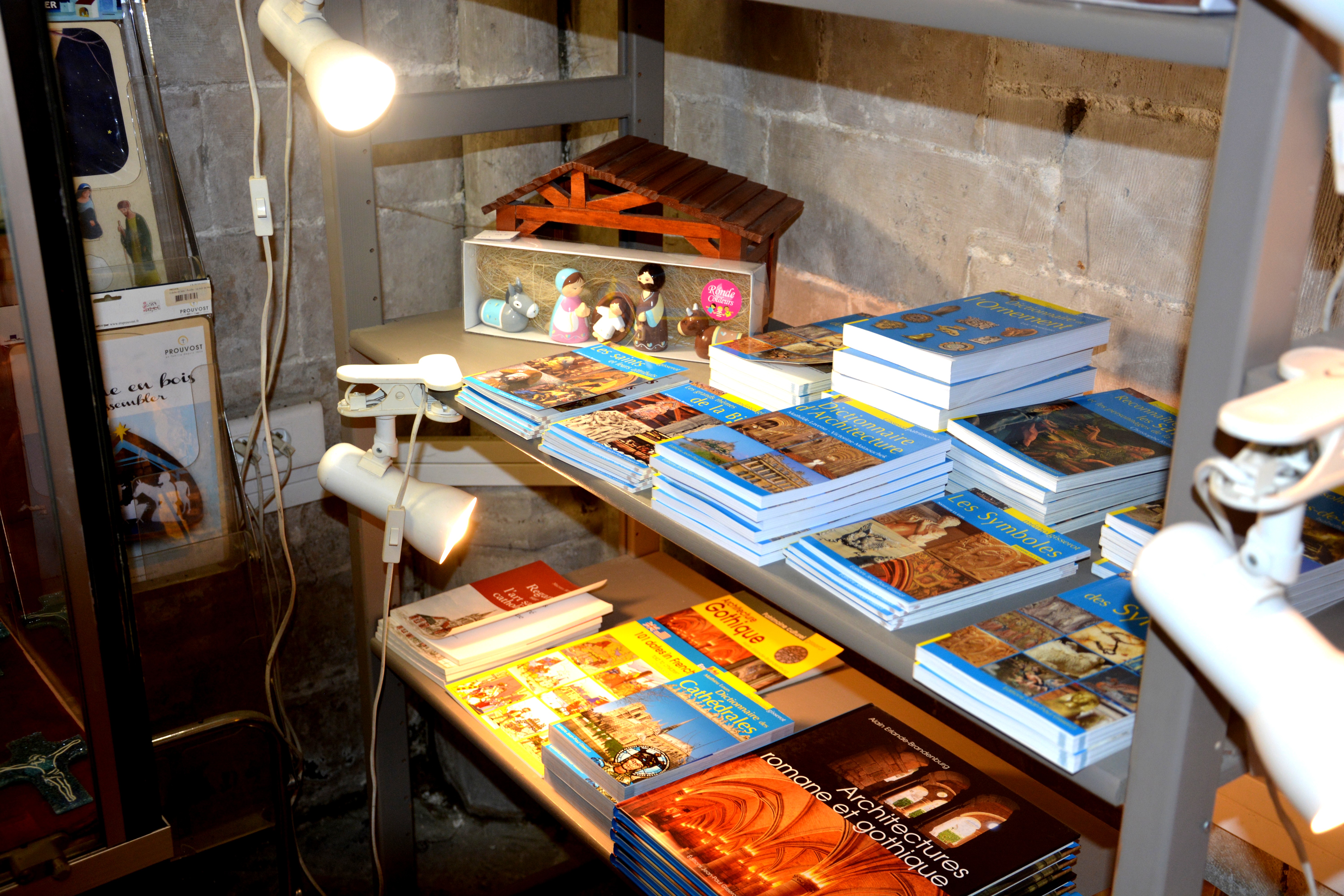 Boutique du point d'accueil - chapelle de l'assomption