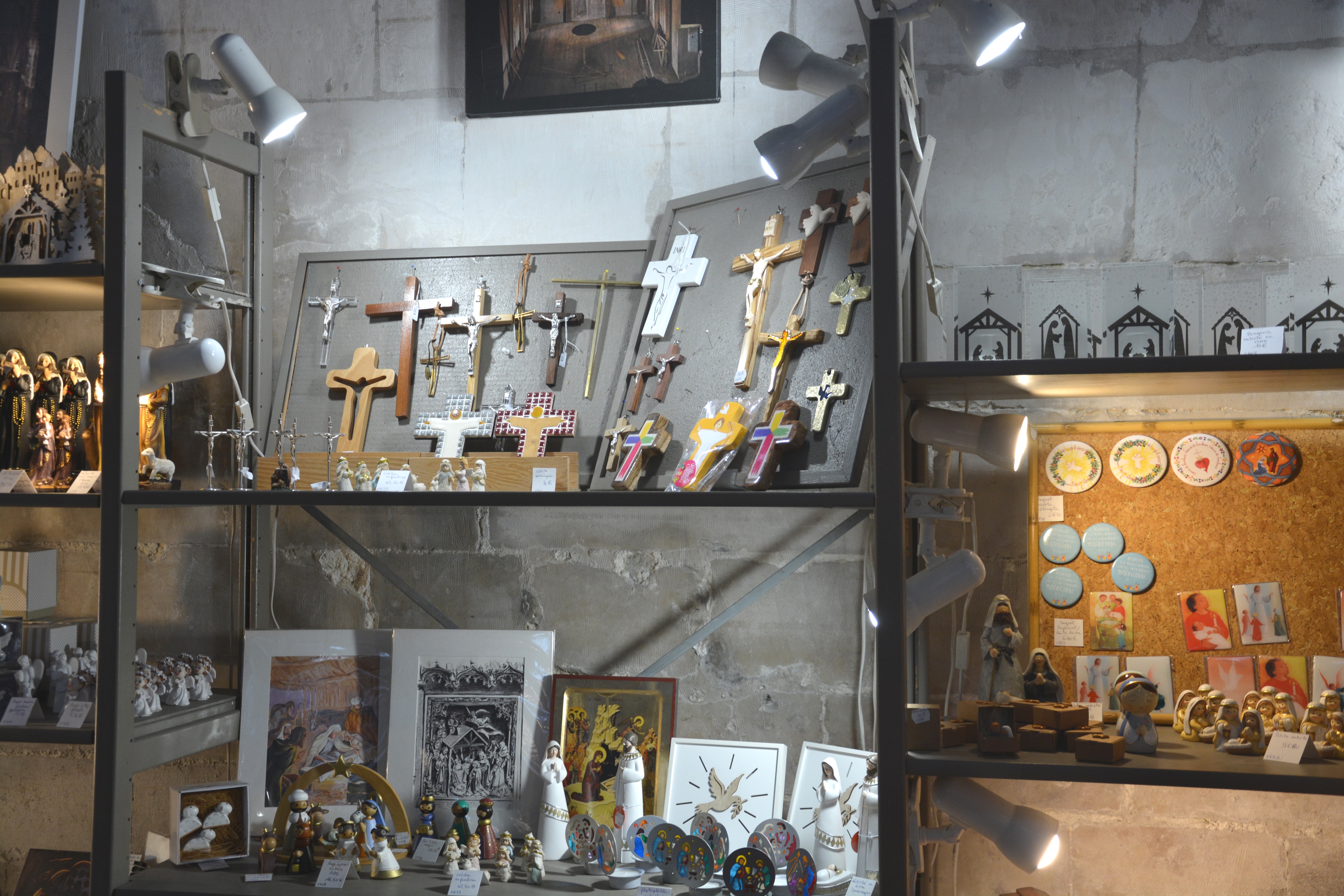 Boutique du point d'accueil - chapelle de l'assomption