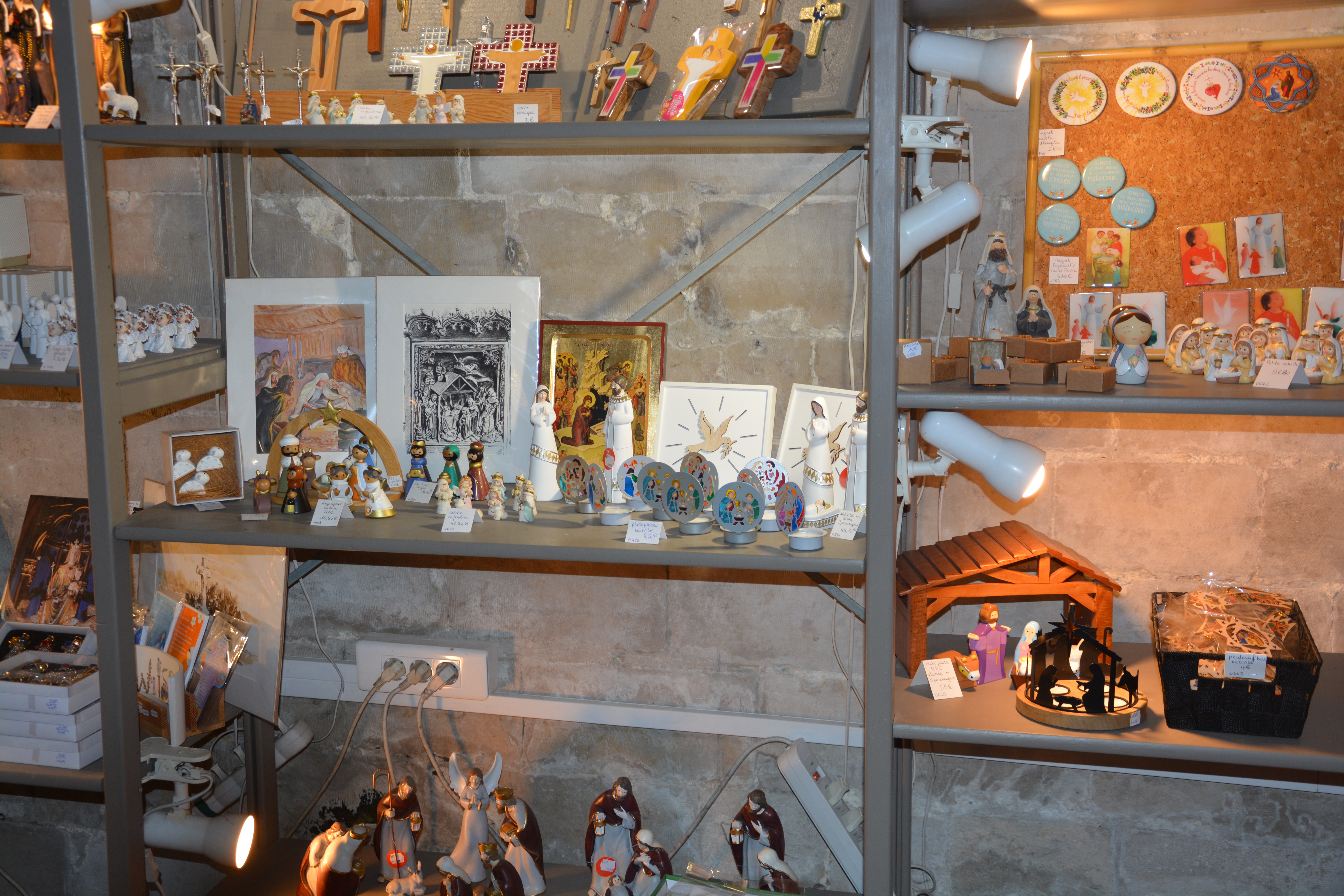 Boutique du point d'accueil - chapelle de l'assomption