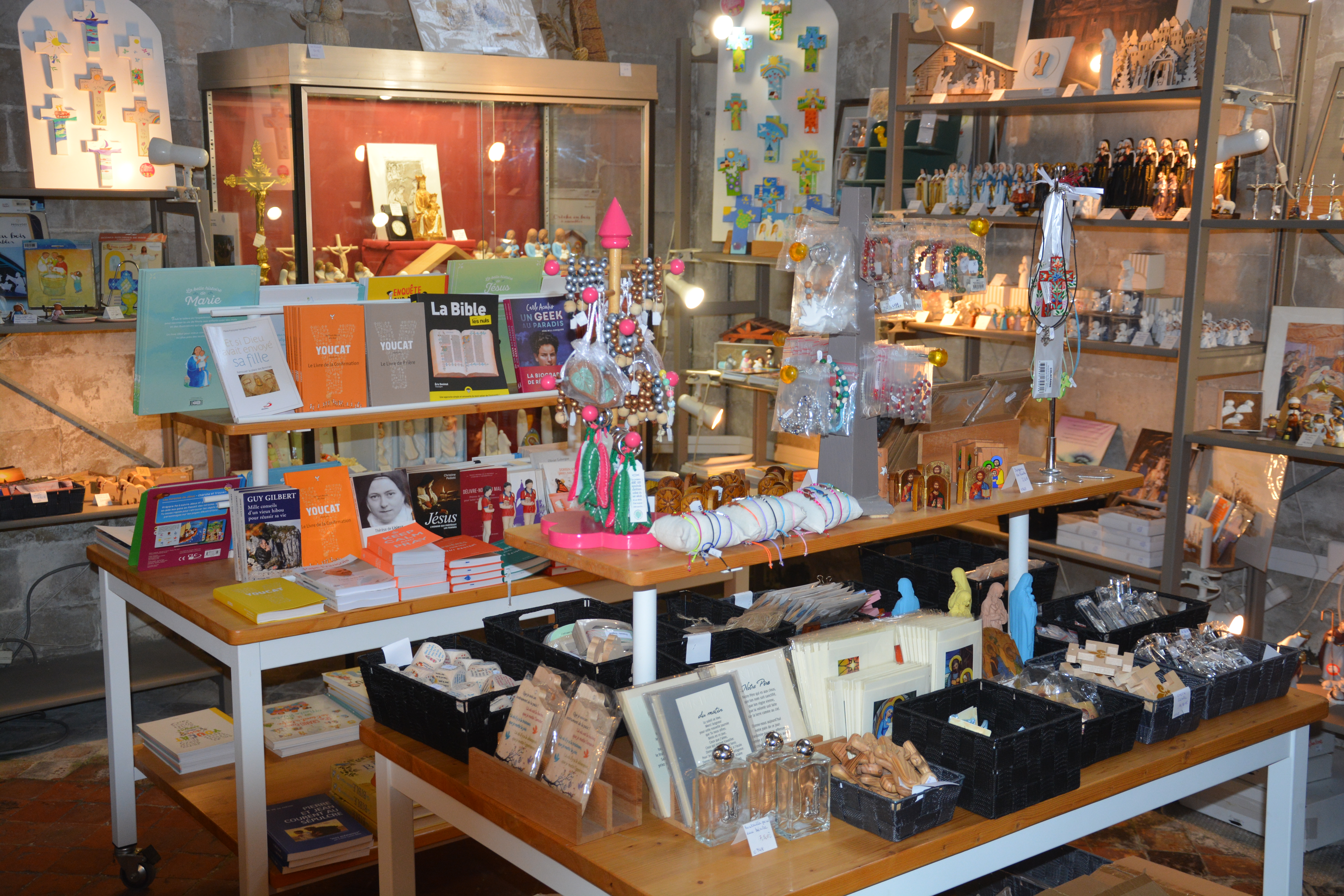 Boutique du point d'accueil - chapelle de l'assomption