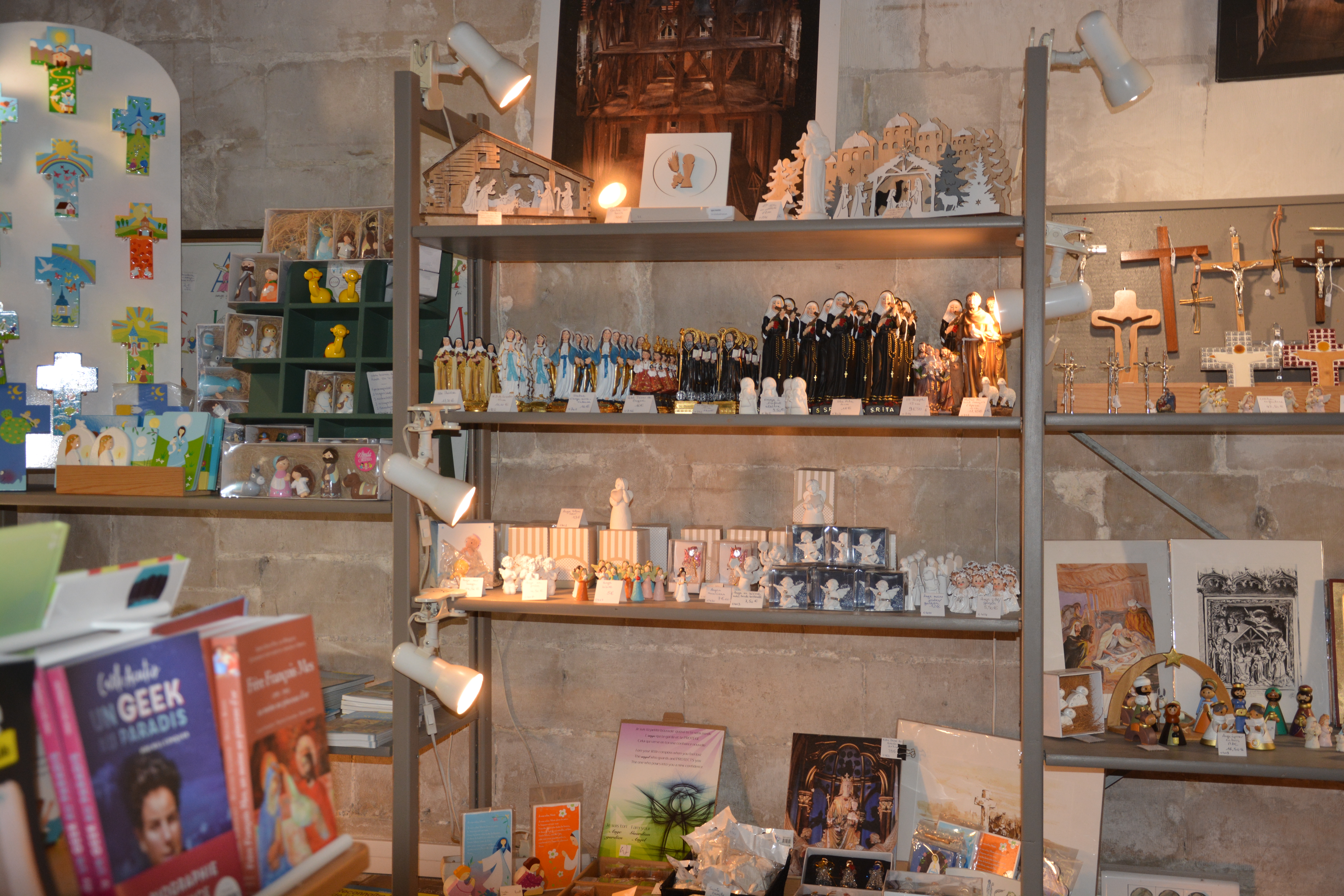 Boutique du point d'accueil - chapelle de l'assomption