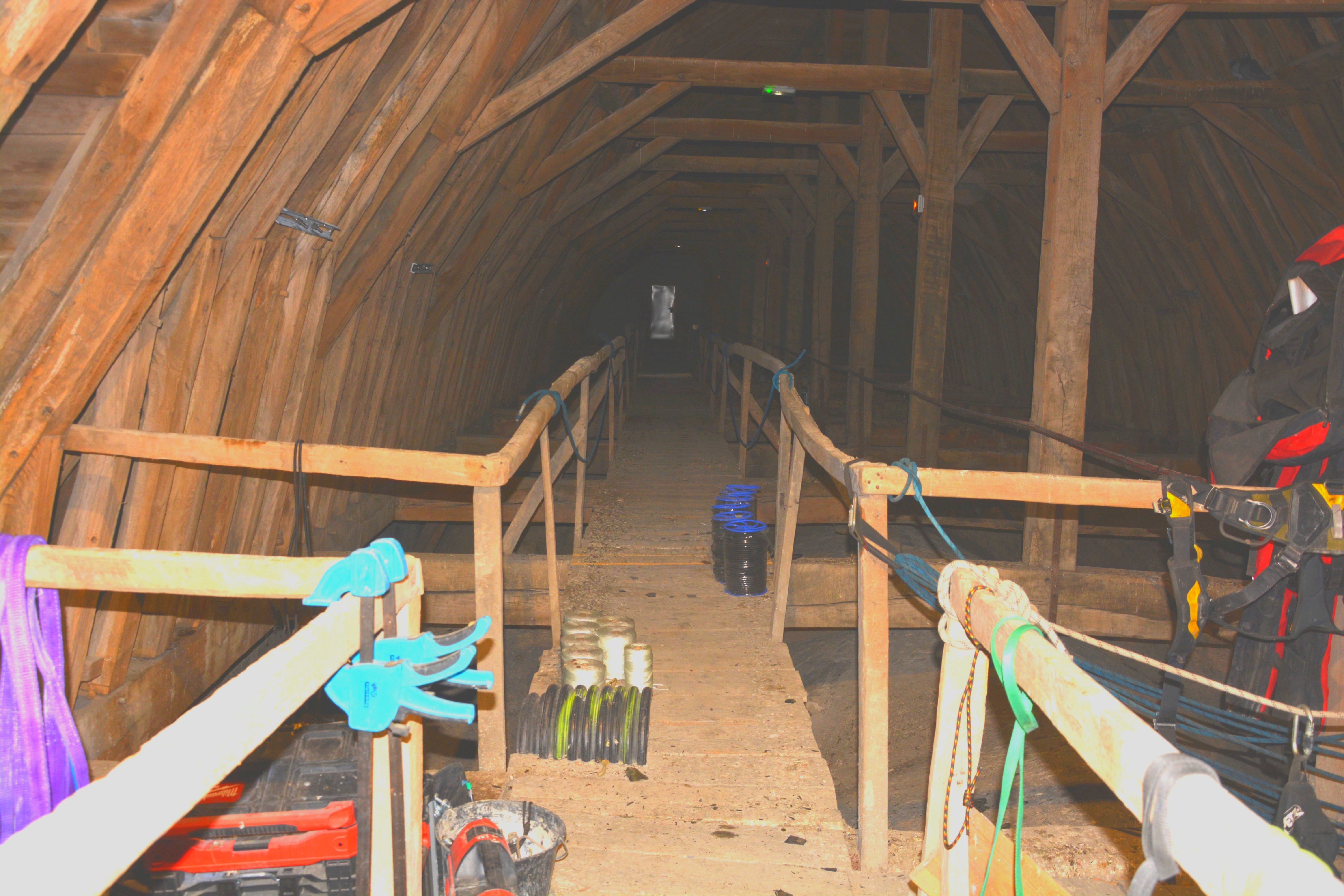 Nef couverture provisoire de la toiture