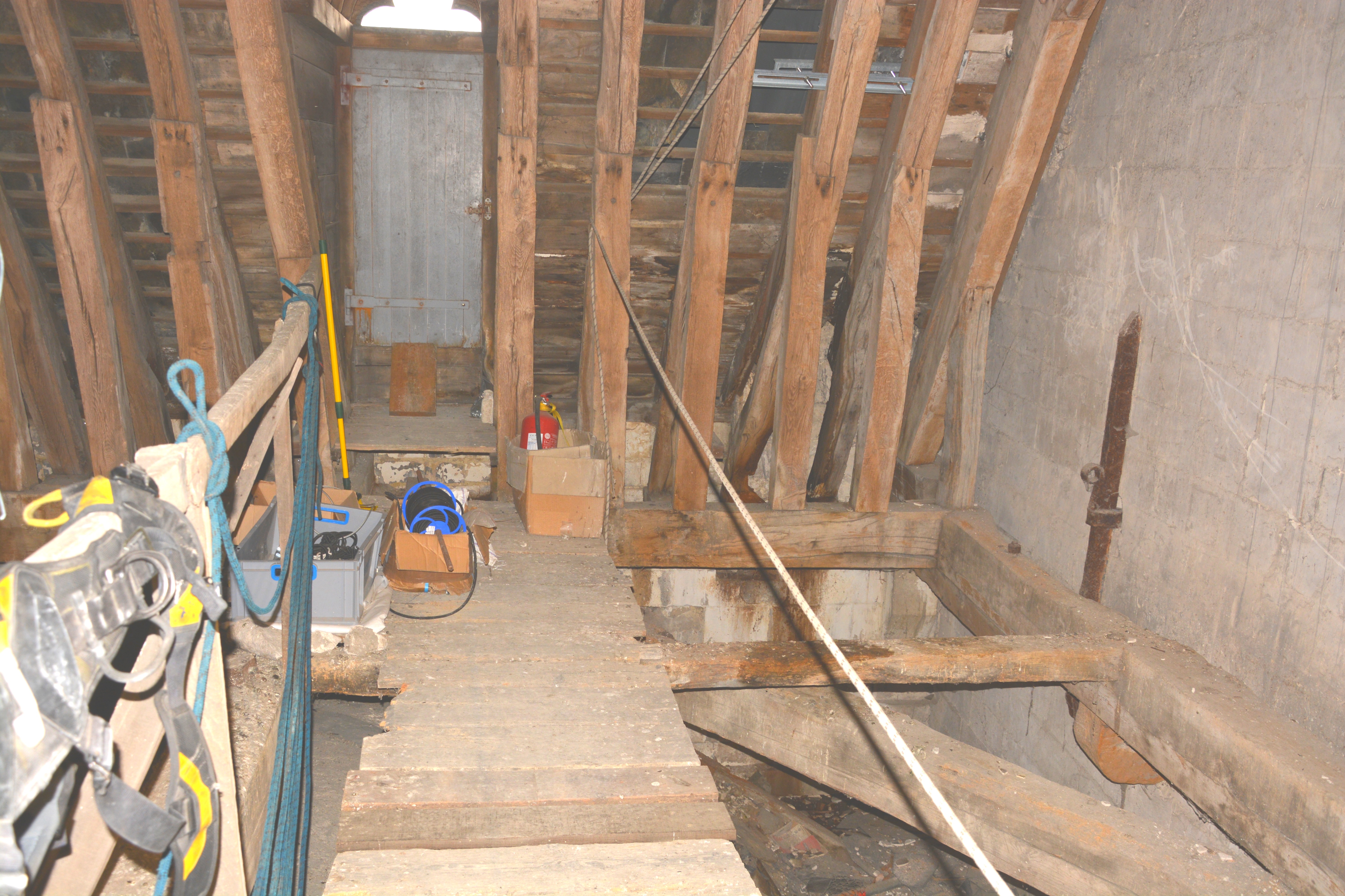 Nef couverture provisoire de la toiture