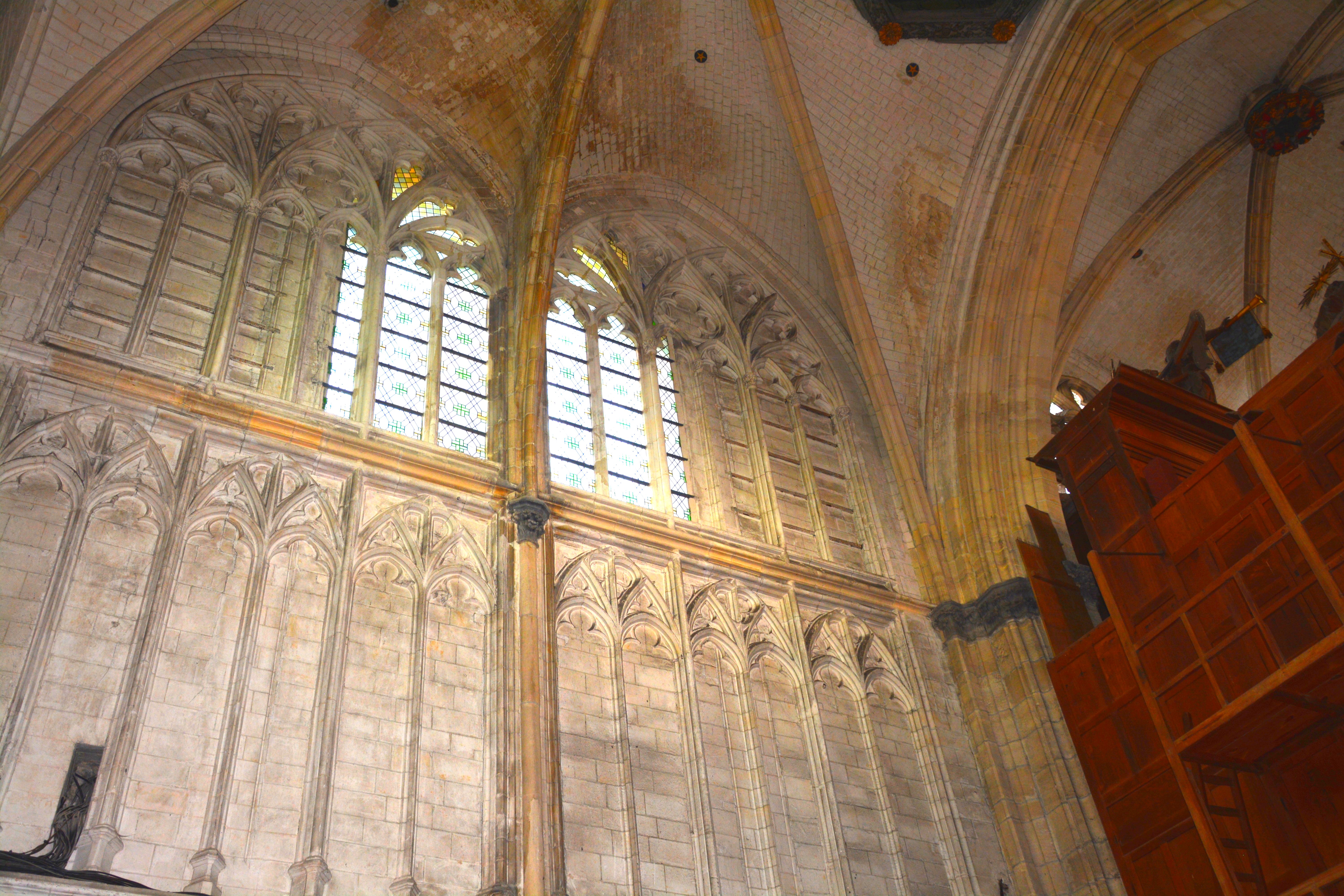 étages de la Tour porche