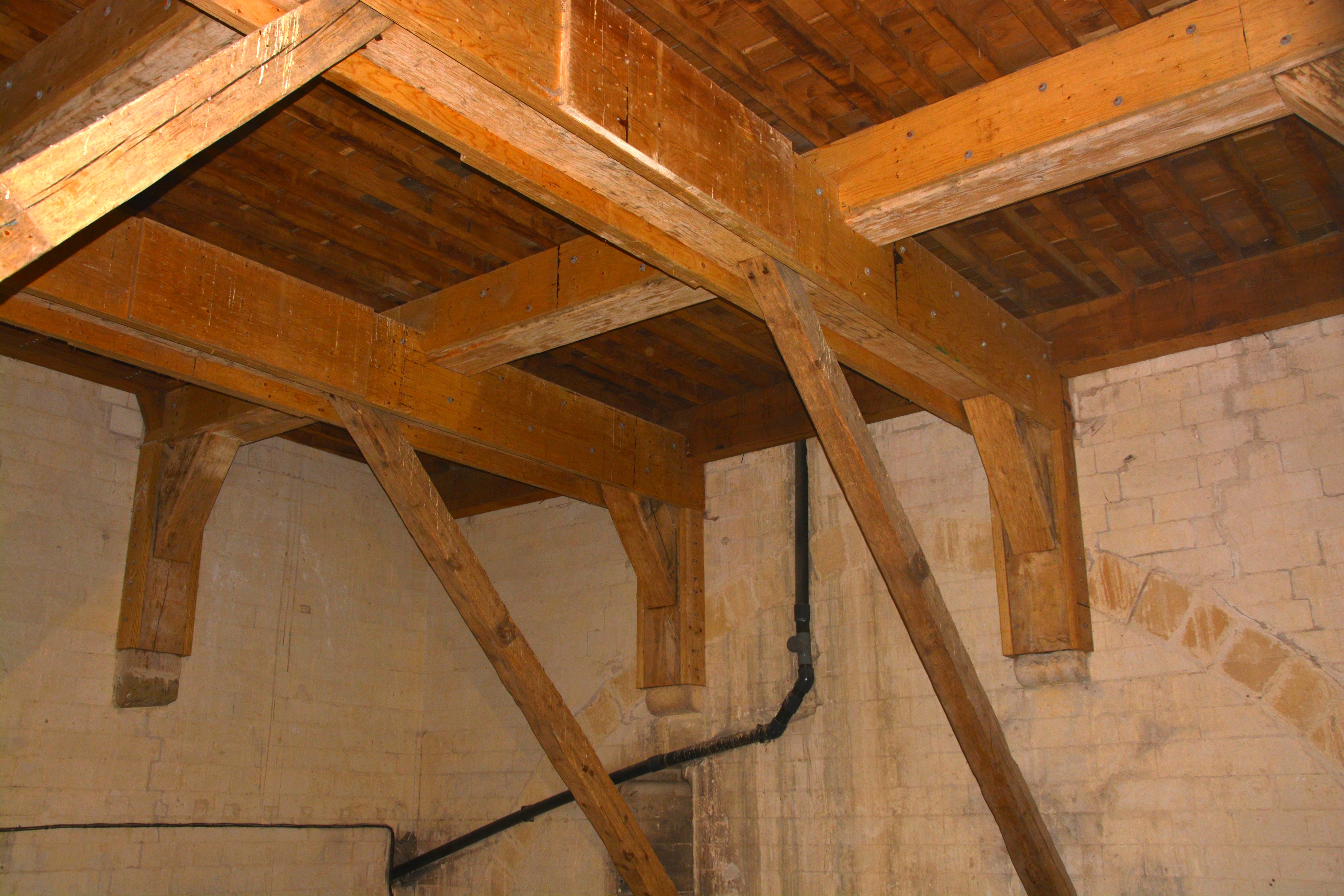 étages de la Tour porche