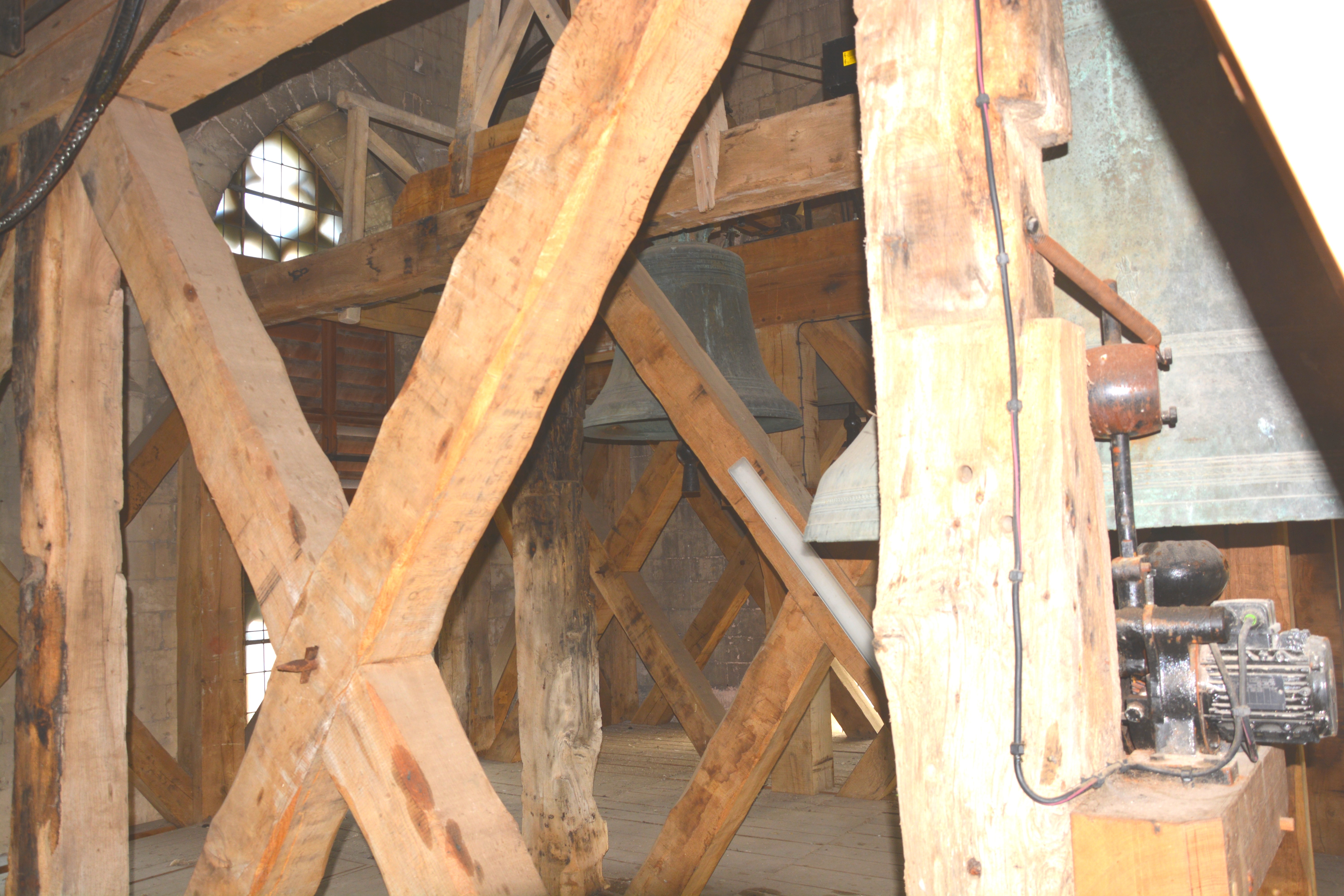 étages de la Tour porche cloches