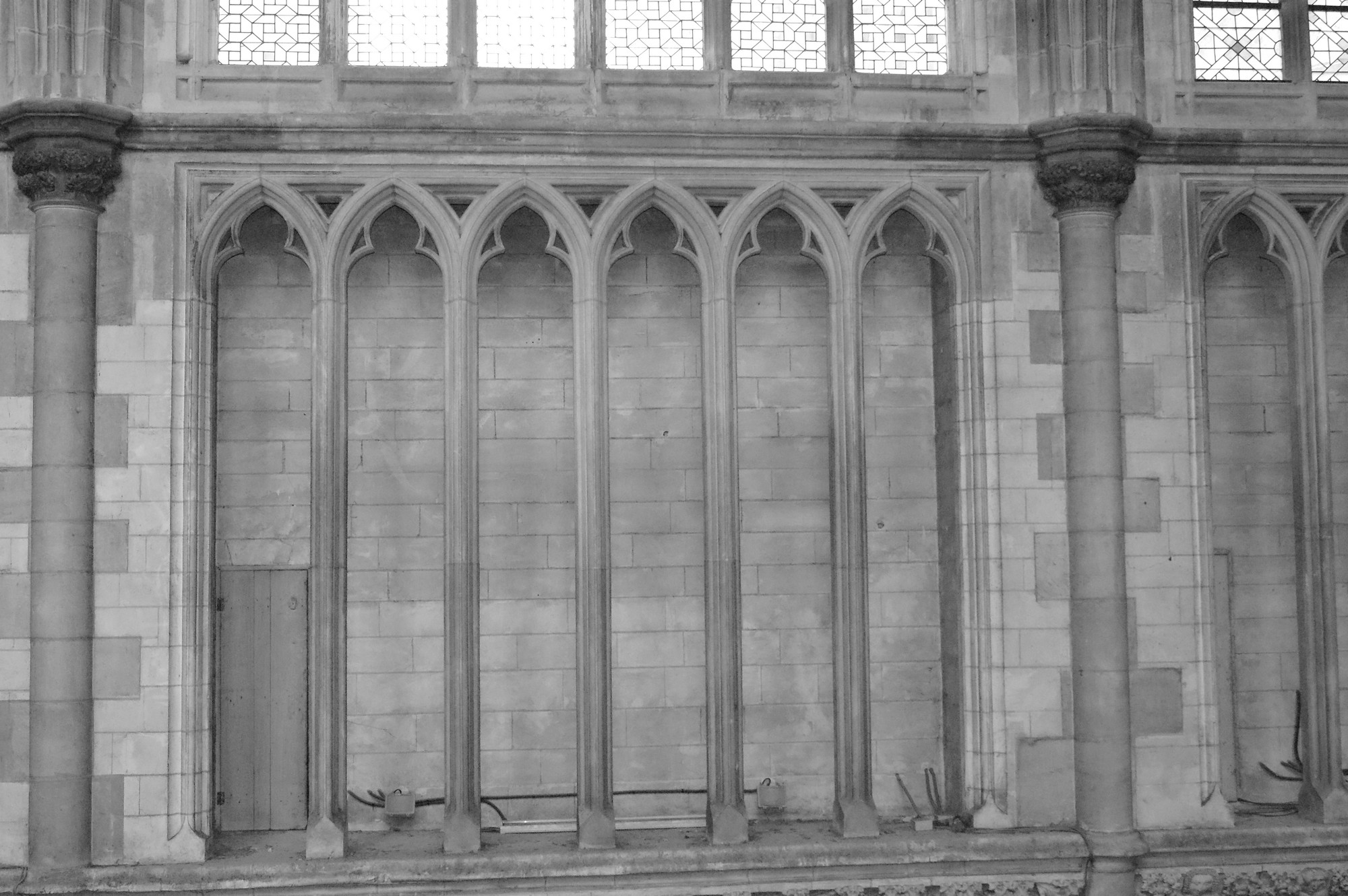 Cathédrale de Saint-Omer | triforium à baies de la Nefte