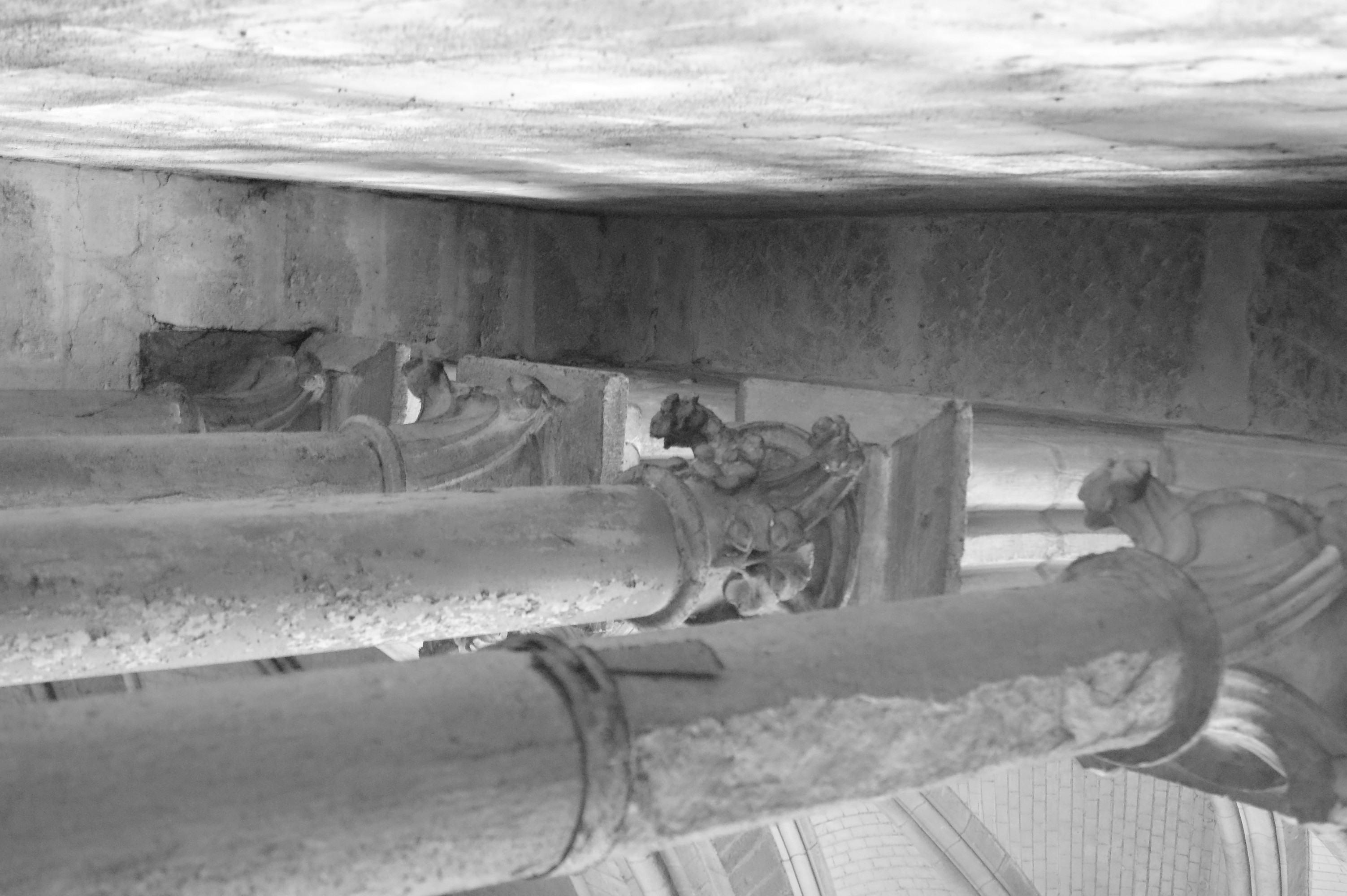 série de photographies prises en 2025 à l'intérieur du Triforium  des Transepts et  du Choeur