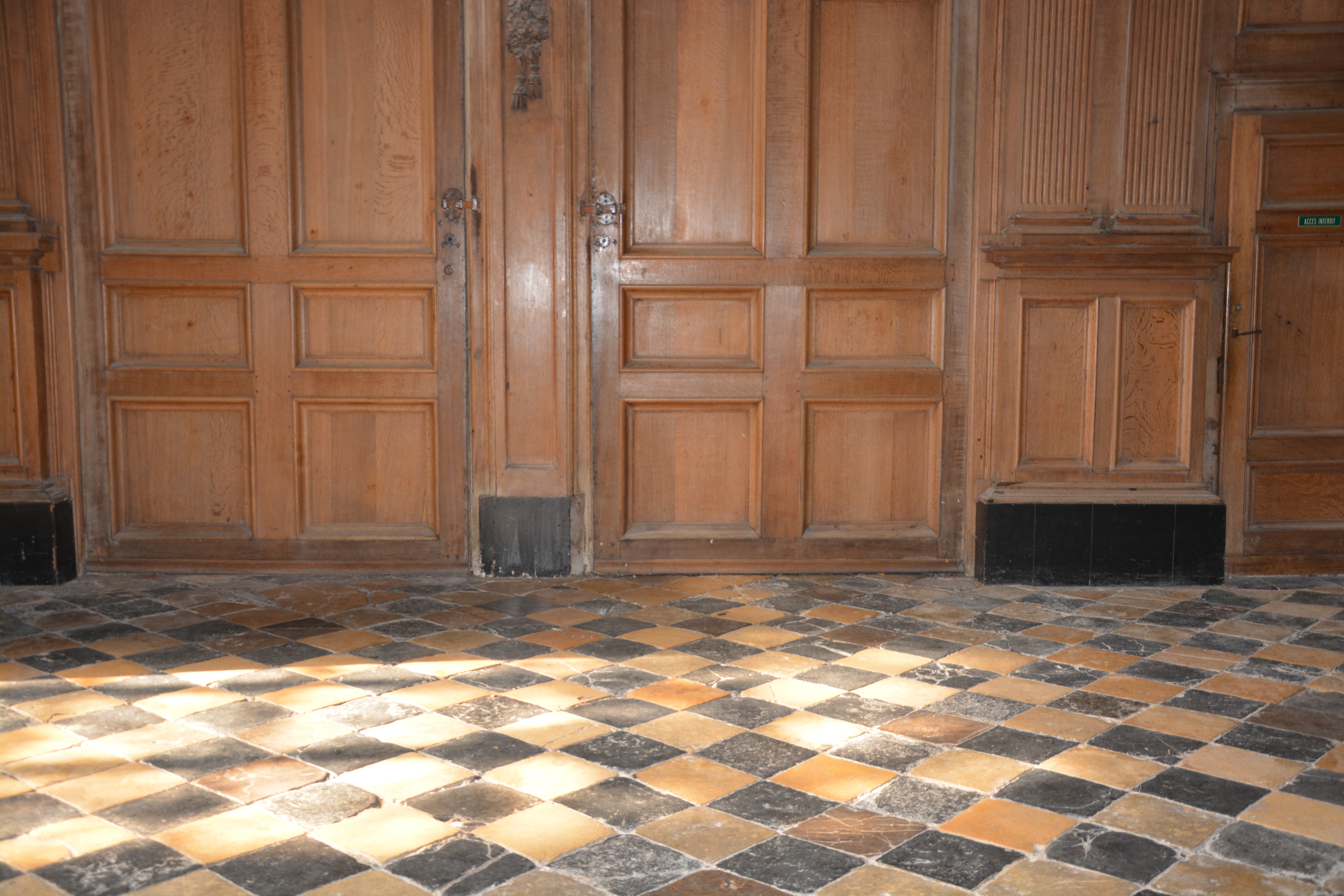 Cathédrale de Saint-Omer -  dallage de la NEF travée A1